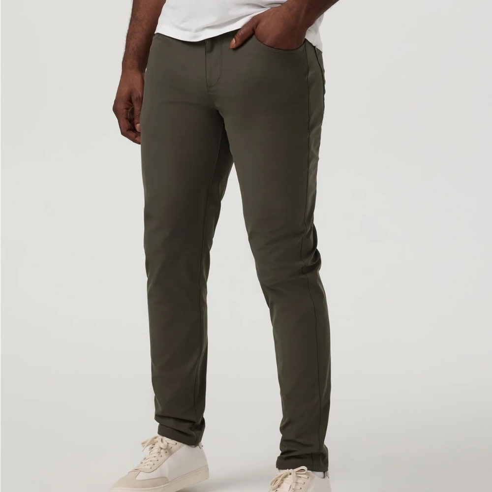 Vuori Olive Green Men's Pants 34x31